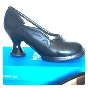 John Fluevog Mini Lily Darling 8.5